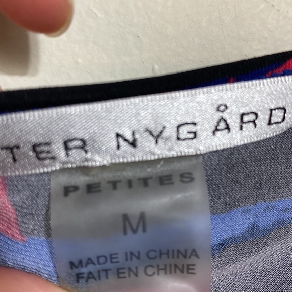 Peter Nygard petites blouse - Picture 3 of 7